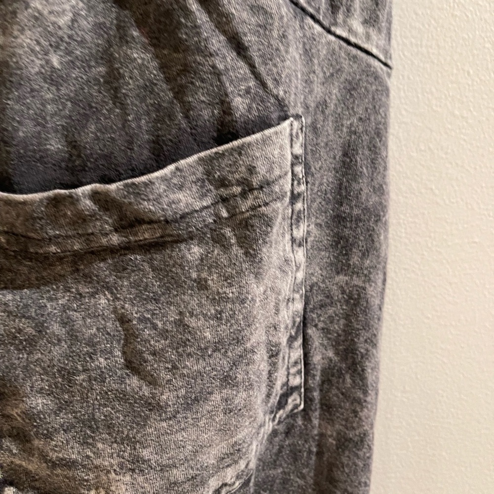 3/15$ innocent pants  ripped​ - Picture 5 of 6